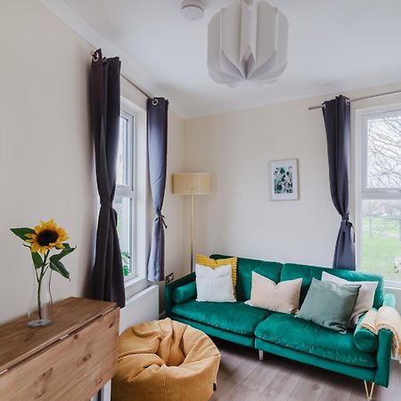Apartamento Modern Cosy Corner Flat 3 Bed And Loft Sleep 7 People Londres Exterior foto